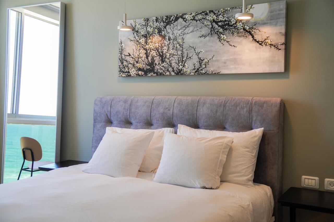 Lex Home In A Luxury Hotel Herzliya Bagian luar foto
