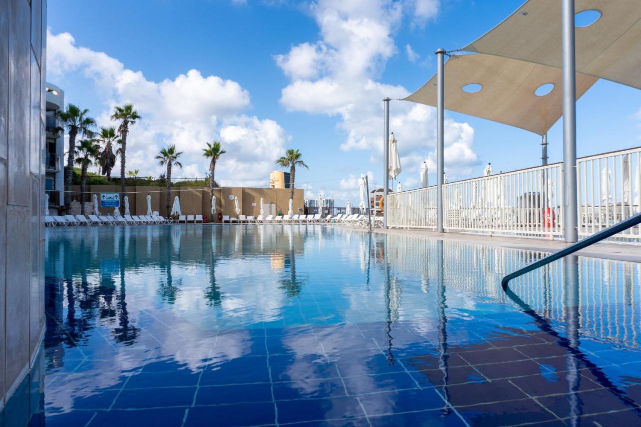 Lex Home In A Luxury Hotel Herzliya Bagian luar foto