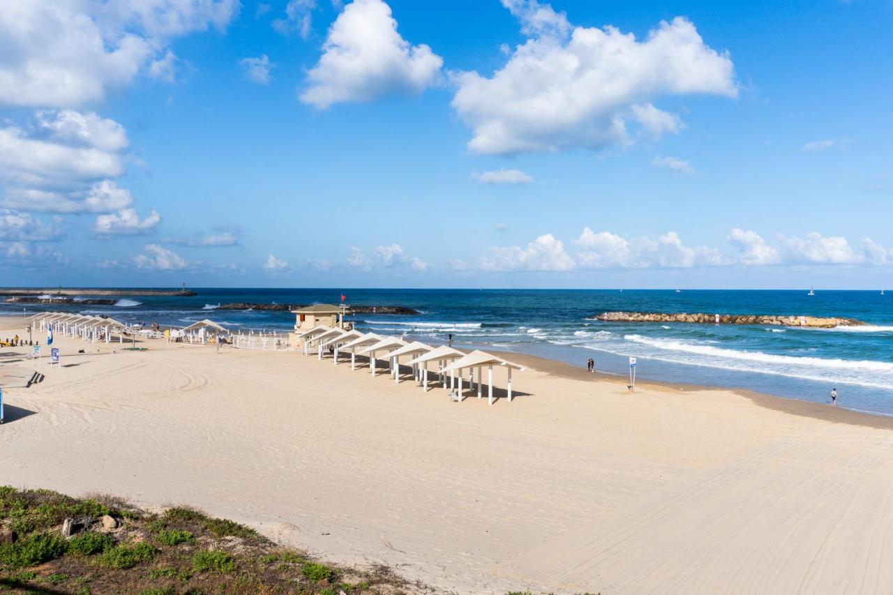 Lex Home In A Luxury Hotel Herzliya Bagian luar foto